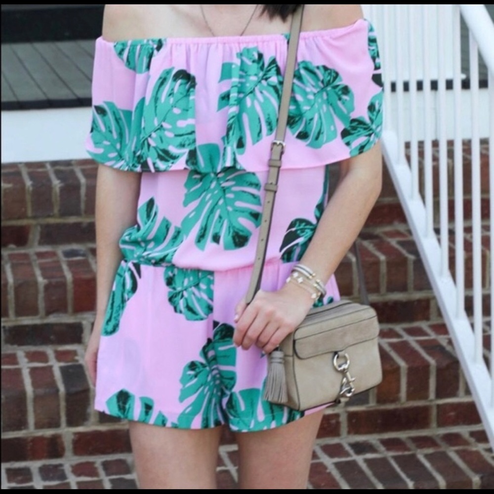 🍭Pink Leaf Romper🍭